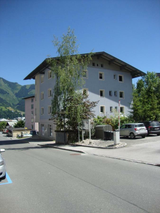 Schlafgut Kuessler - 70M Vom City Express Zell am See Extérieur photo